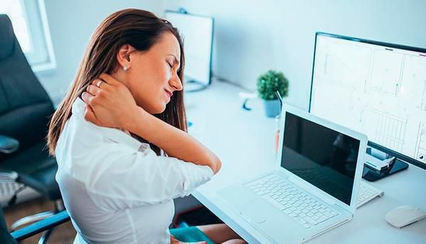 Rahasia Tubuh Tetap Segar Meski Duduk Lama di Depan Komputer